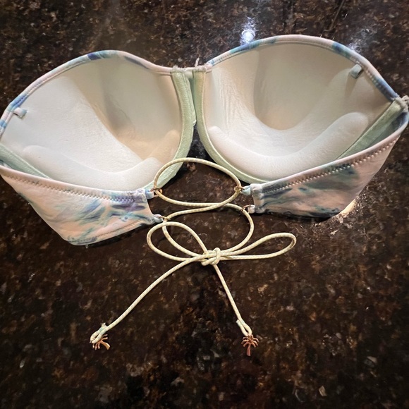 Victoria’s Secret Blue watercolor bandeau bikini set! - Picture 4 of 6